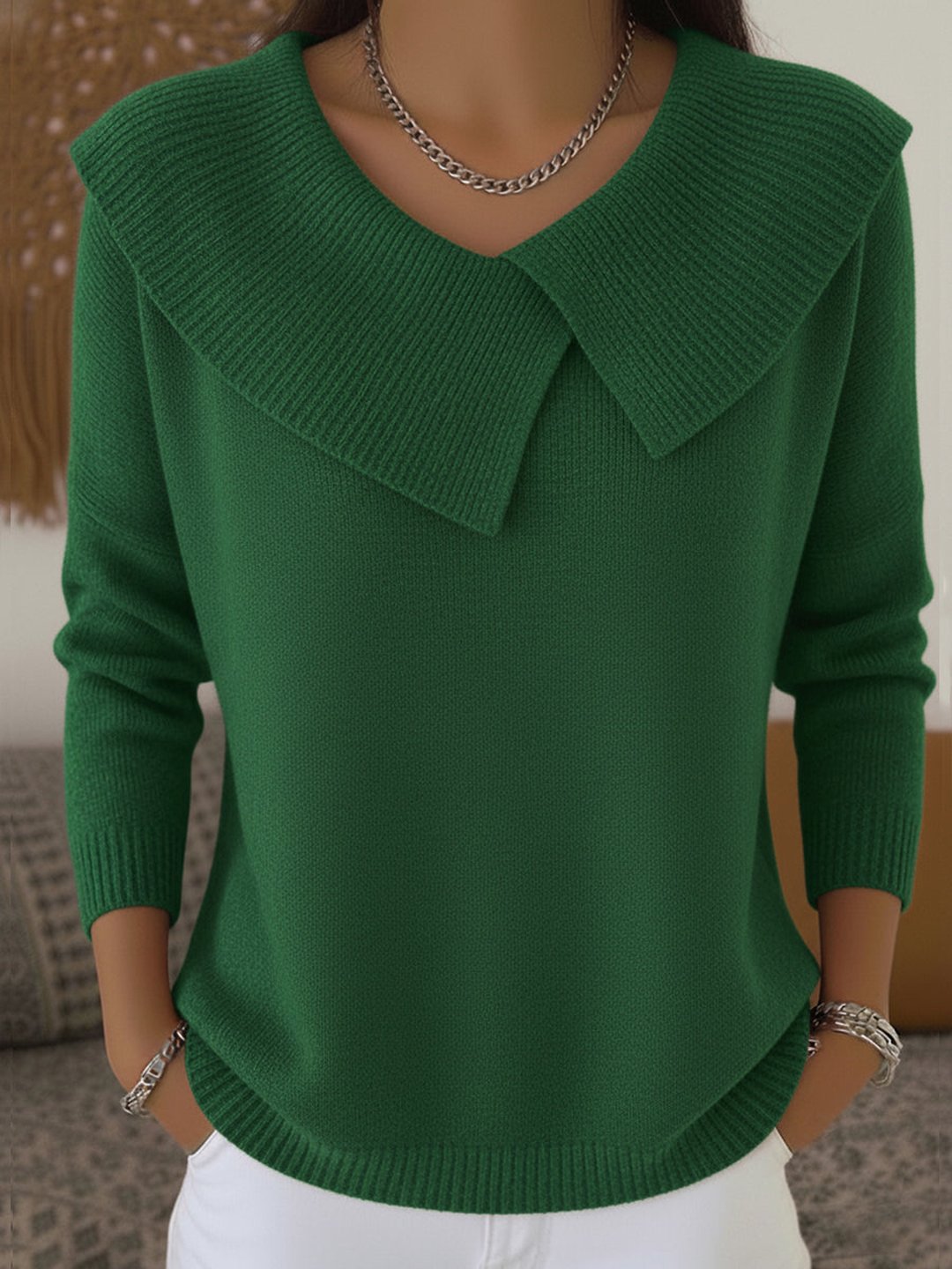 Hibernia | Warm Sweater with Soft Collar